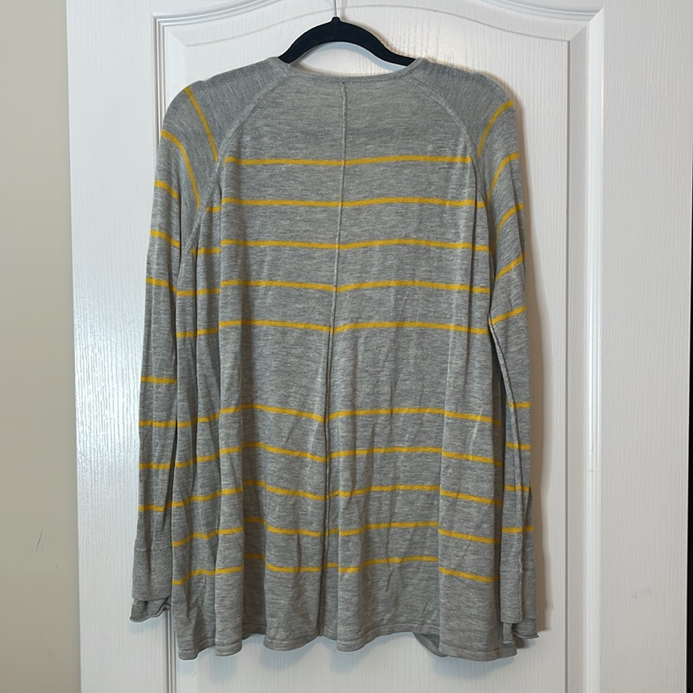 Lululemon Twist and Wrap Top Gray and Yellow Stripe Size 8 - Picture 6 of 11